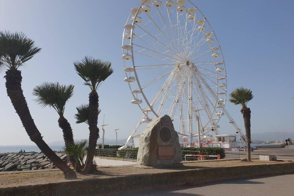 T2 Climatise A 5 Minutes A Pied De La Plage Avec Parking, Piscine Et Wifi Fréjus Eksteriør bilde
